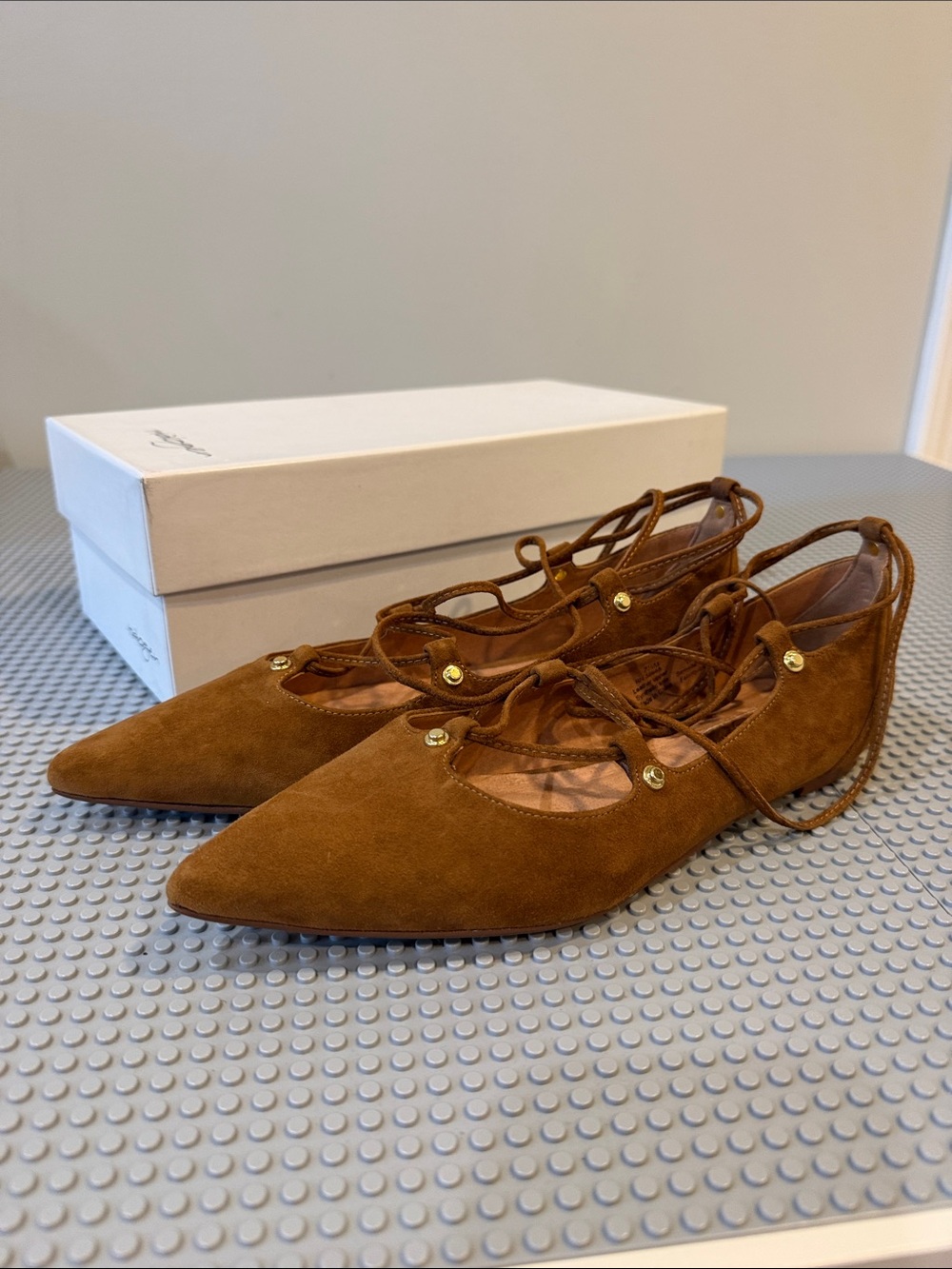 Women's Brown Suede Pointed Lace-Up Flats